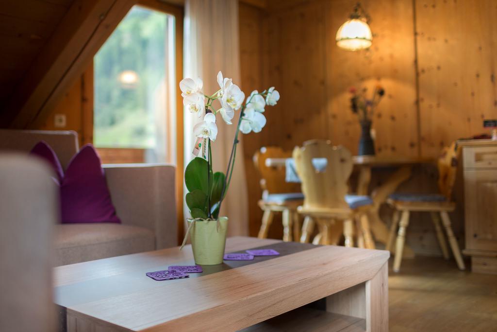 Alfonsstueberl - Ferienwohnungen & Restaurant Innervillgraten Exteriér fotografie
