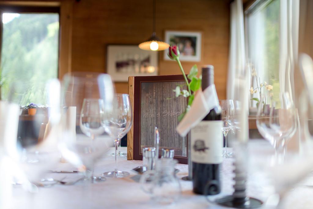 Alfonsstueberl - Ferienwohnungen & Restaurant Innervillgraten Exteriér fotografie