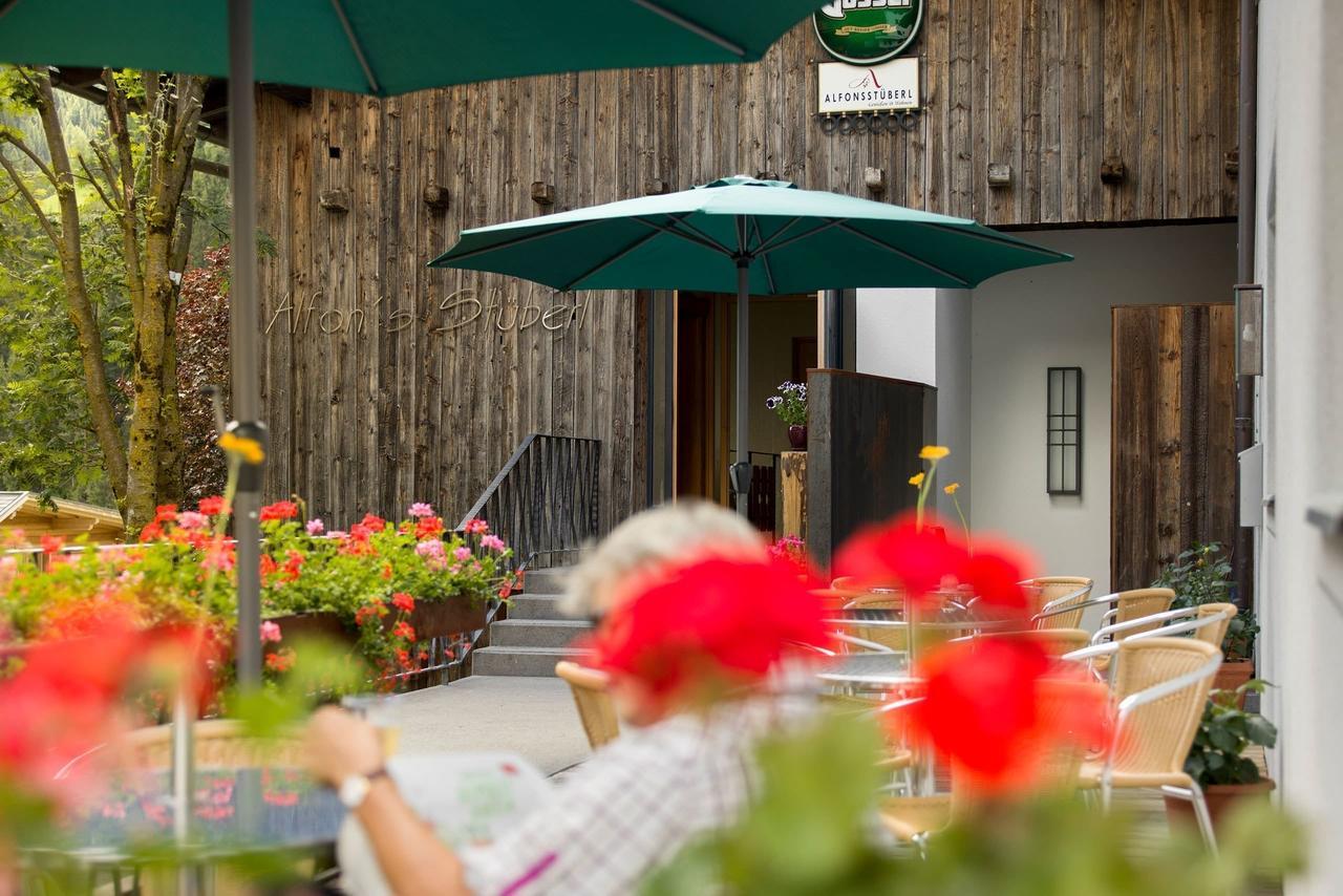 Alfonsstueberl - Ferienwohnungen & Restaurant Innervillgraten Exteriér fotografie
